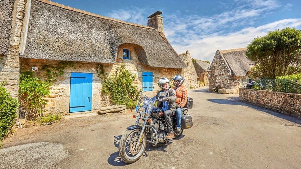 Road trip moto en Bretagne, un ride en terre celtique