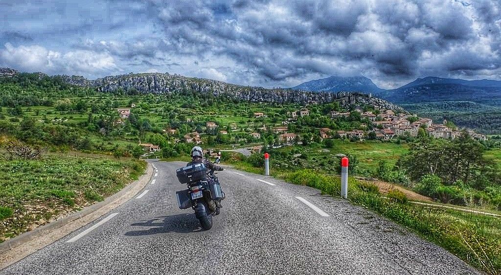 Road trip moto dans les gorges du Verdon,