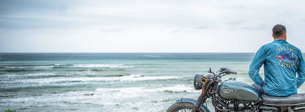 Road trip moto sur la côte basque française, un air de Californie