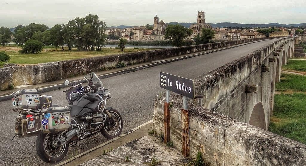 Road trip à moto dans les gorges de l’Ardèche