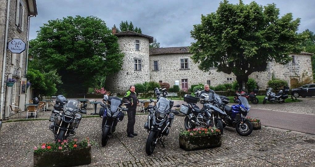Road trip moto dans le Limousin, au pays des feuillardiers