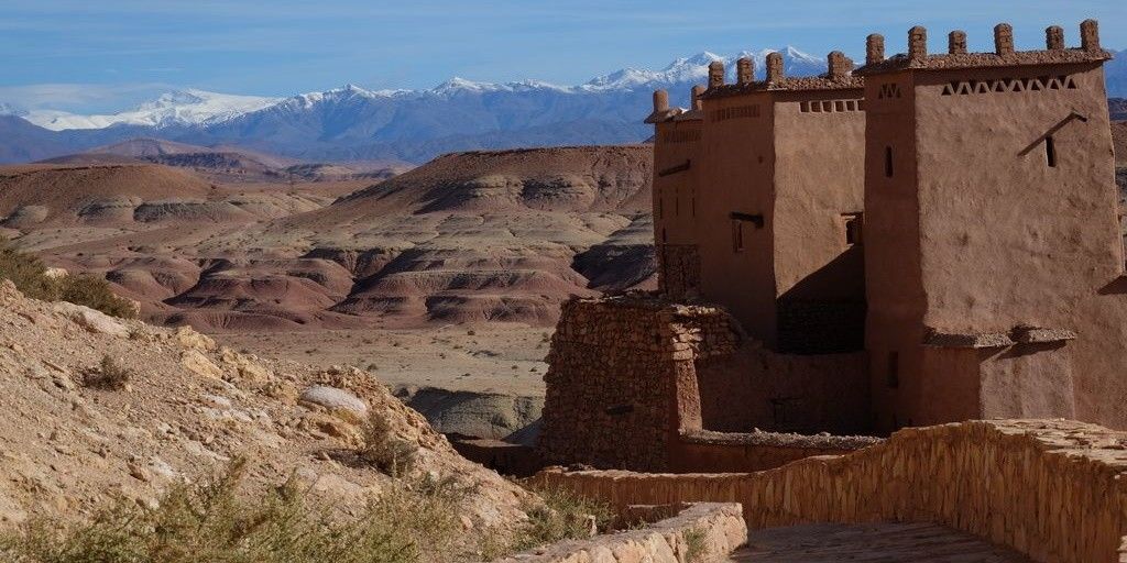 Voyager en moto au Maroc est une aventure qui se vit chaque jour en cinémascope