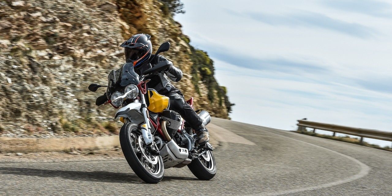 Location Moto Guzzi : la nouvelle V85TT disponible chez Ride in Tours