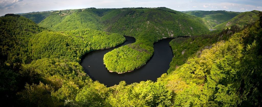 Road trip moto en Auvergne dans les gorges de la Sioule