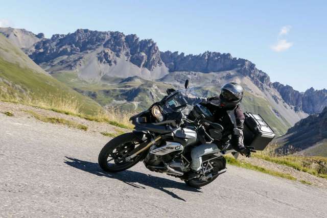 voyage moto alpes france