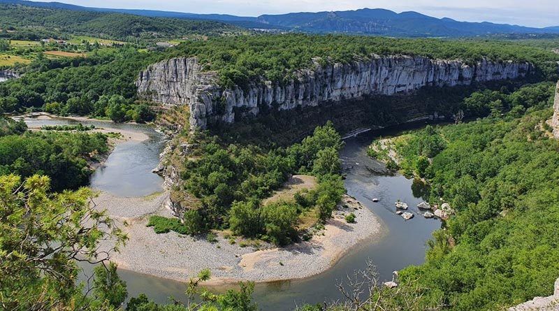 48 voyage moto road trip ardèche