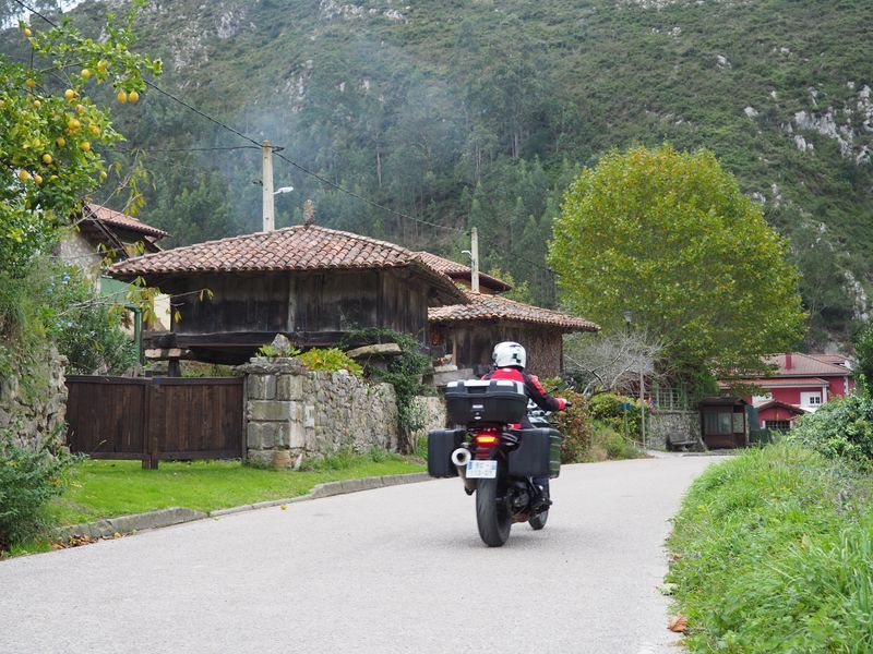 10 voyage moto asturies picos europa