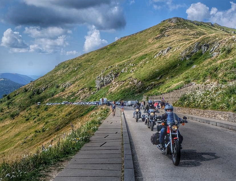 191 voyage moto road trip auvergne cantal 01