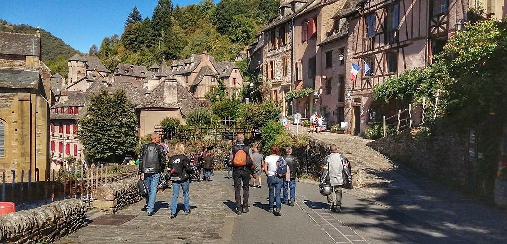 49 voyage moto road trip valle lot quercy 01