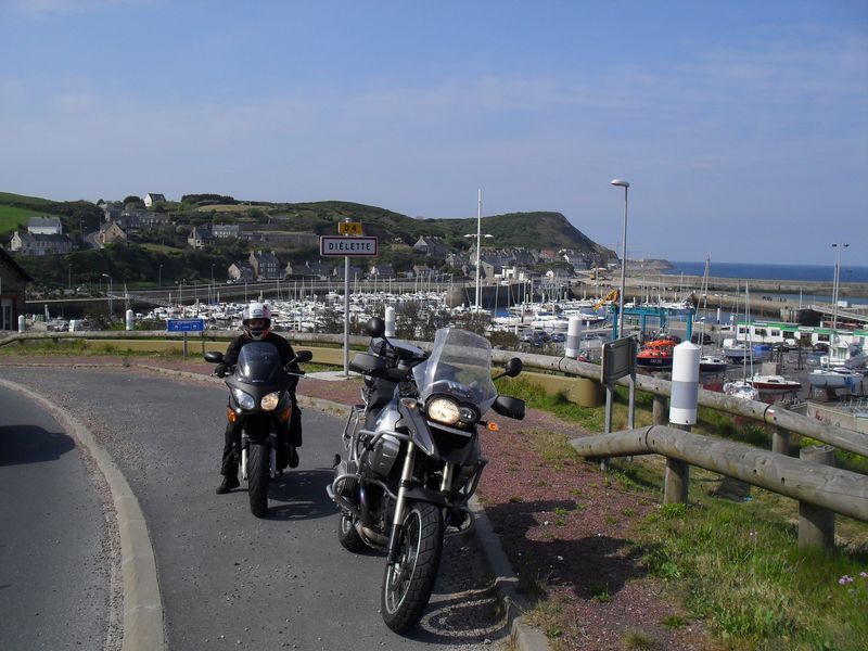 42 voyage moto normandie cotentin D day