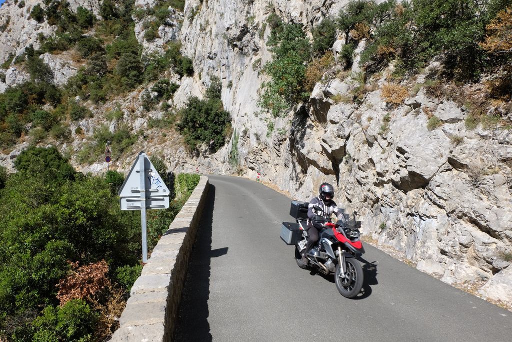 32 voyage moto road trip pyrénées