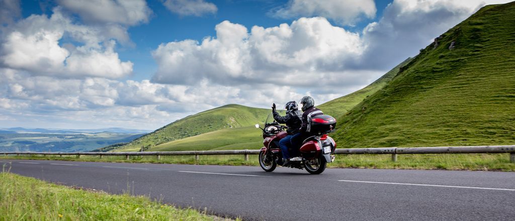 222 voyage moto road trip auvergne sancy