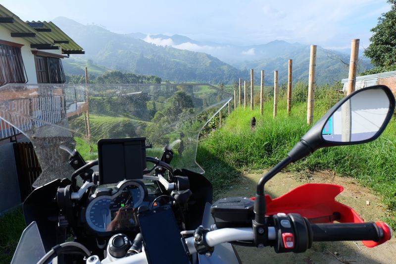 40 voyage moto colombie