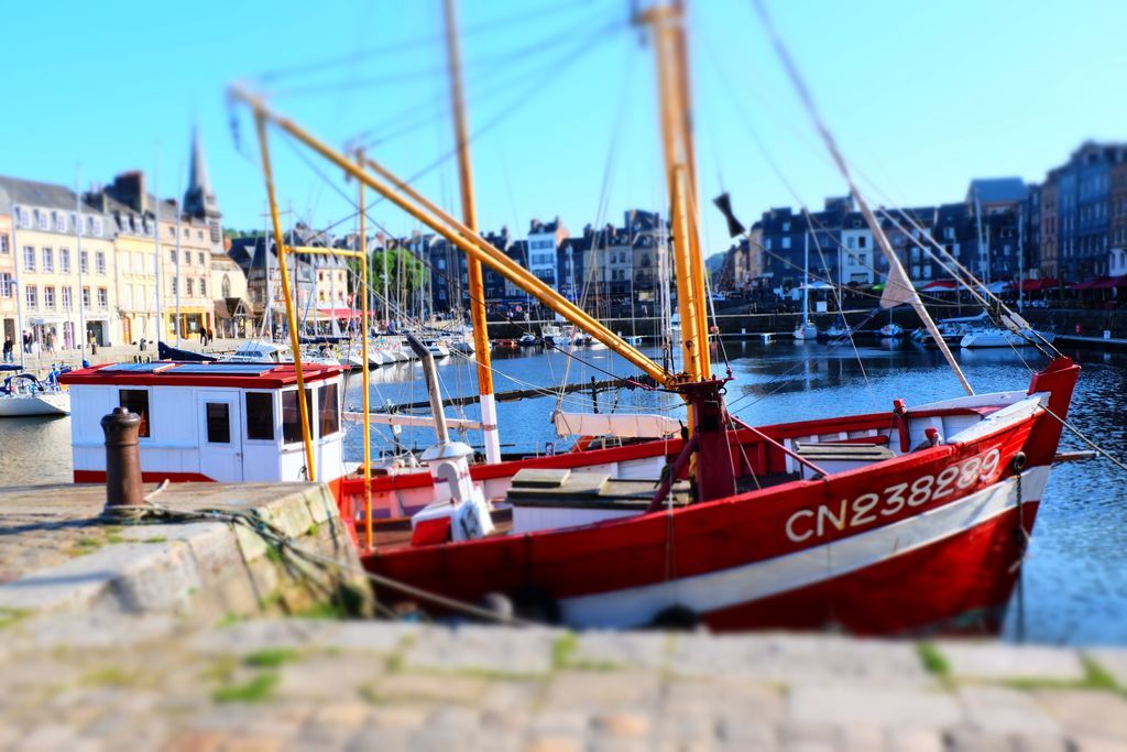 voyage moto road trip france honfleur