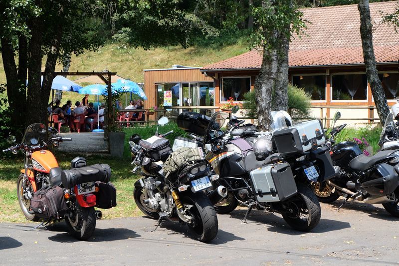 15 voyage moto Auvergne Sioule