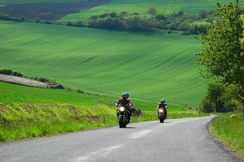 7 voyage moto Auvergne Sioule