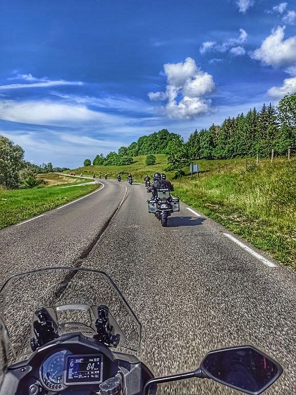 video road trip moto jura