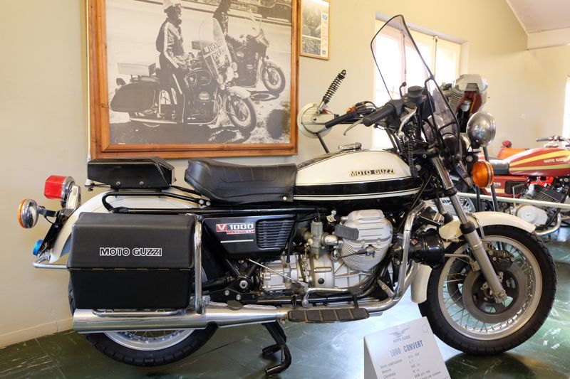 16 moto guzzi musée