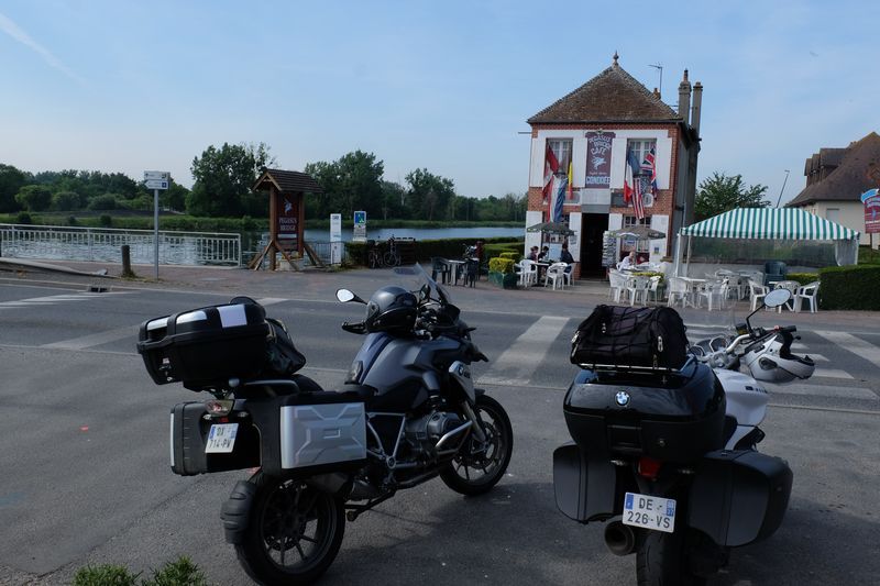 01 normandy d day motorcycle tour