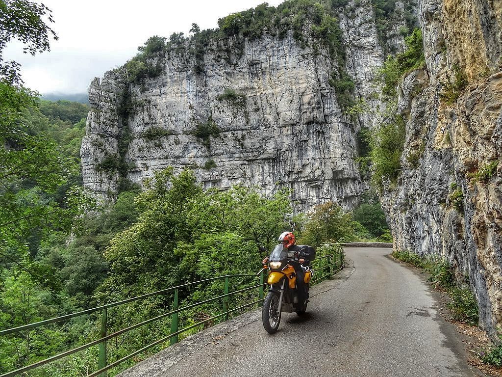 192 voyage moto road trip vercors 01