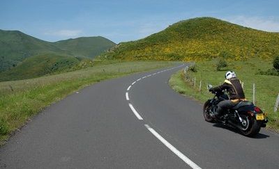 auvergne decouverte voyage moto france