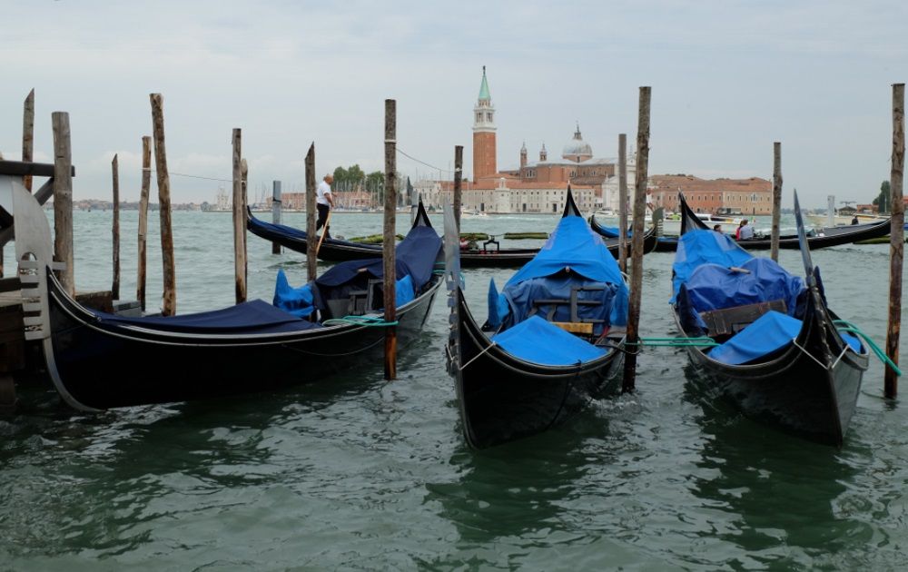 touring italy motorcycle