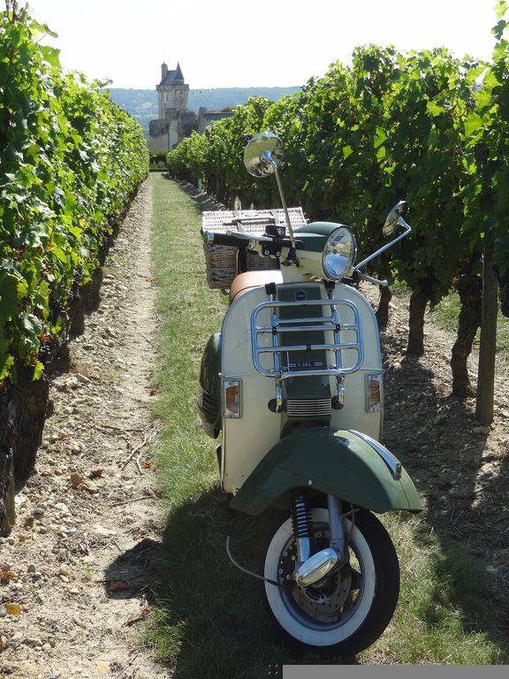 alquiler scooter vespa vintage