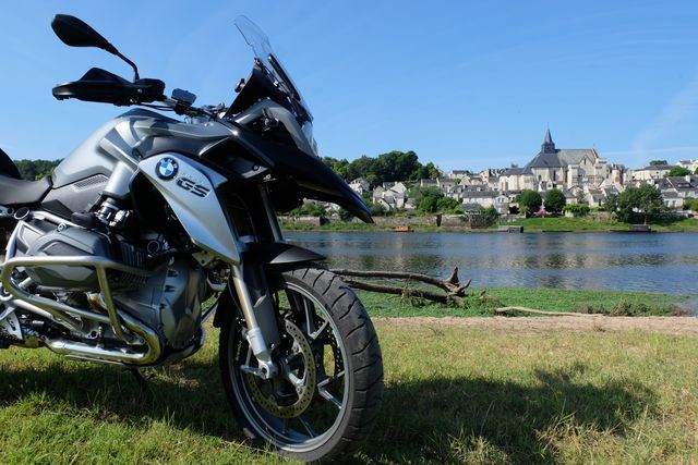 ride loire valley motorbike