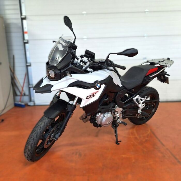 moto disponible en achat-revente - motorcycle available for sell and buy back