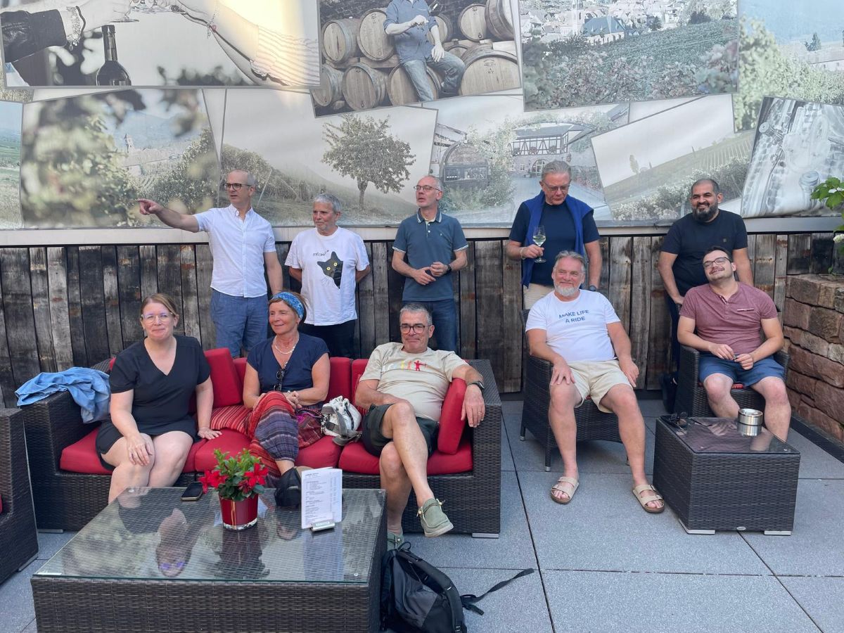 Fin de journée à Saint-Martin, Allemagne. voyage moto vosges forêt noire