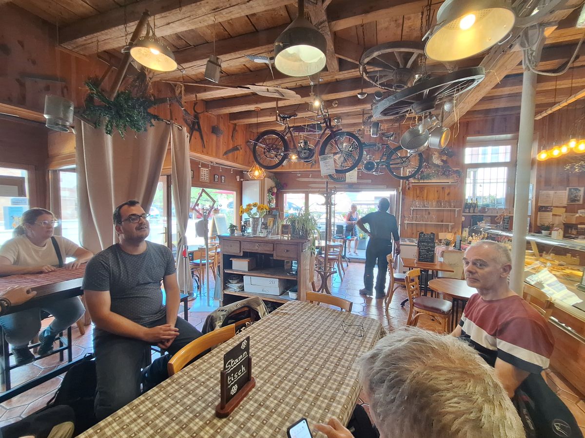 Pause à Than, Alsace.