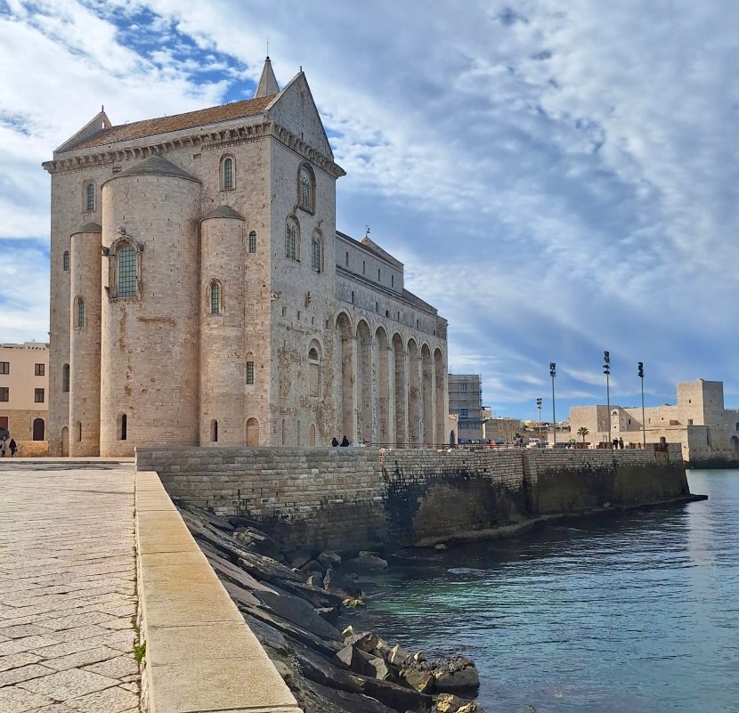 Voyage moto dans les Pouilles : cathédrale de Trani