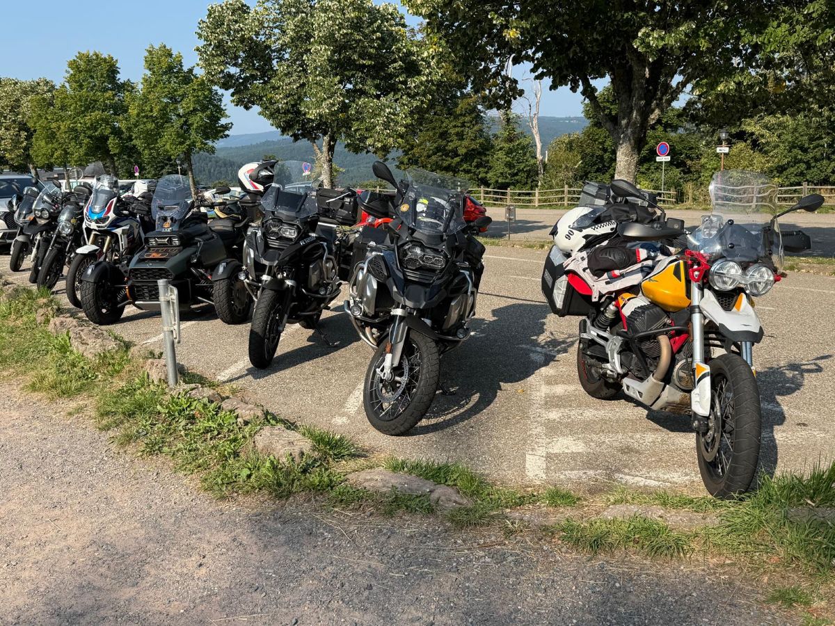 voyage moto vosges forêt noire : Monastère du Mont Saint-Odile, Alsace.