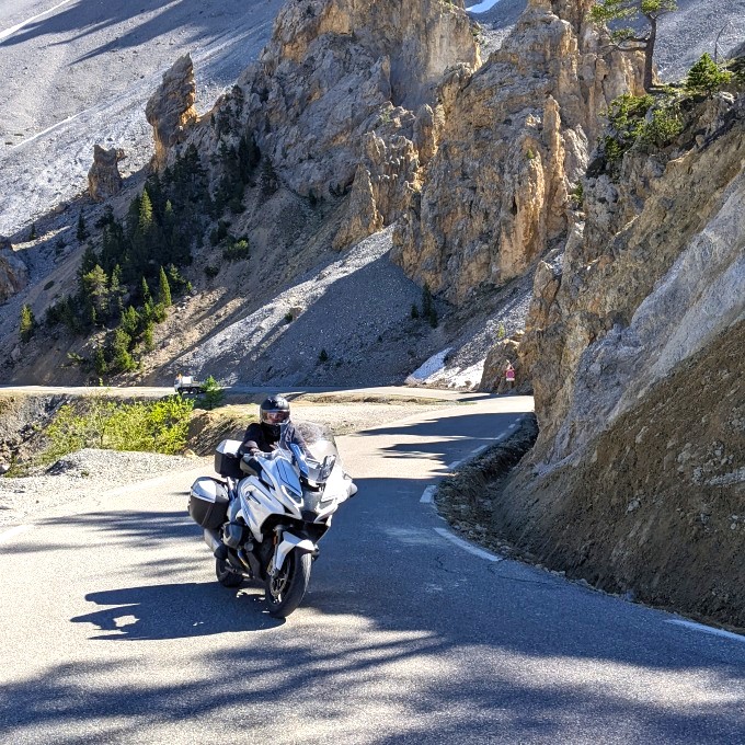 parcourir les plus grands cols des Alpes françaises